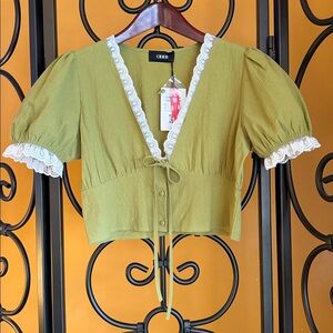 CIDER V-neck Lace Trim Puff Sleeve Crop Blouse